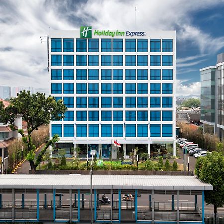 Holiday Inn Express Jakarta Matraman By Ihg Εξωτερικό φωτογραφία