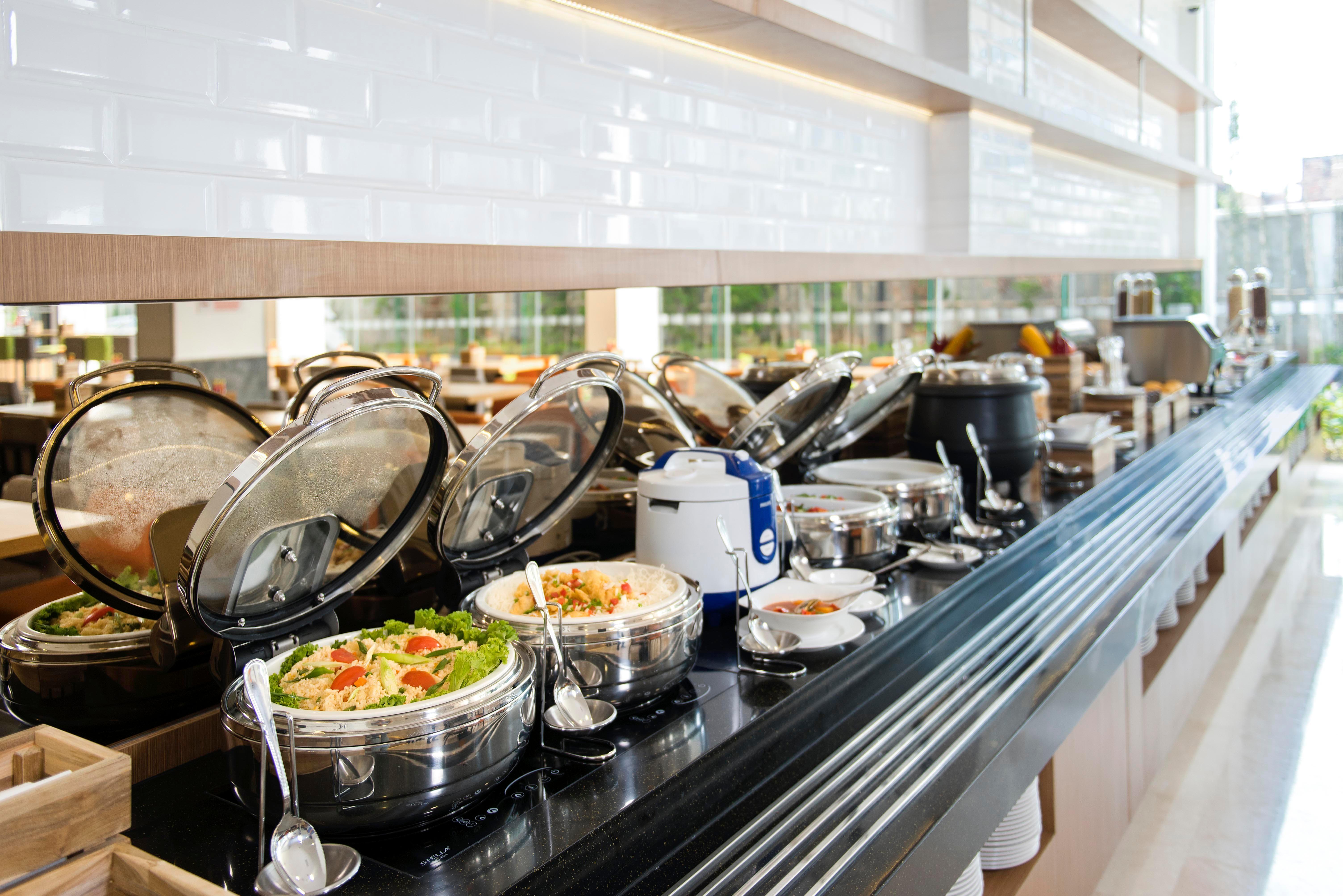 Holiday Inn Express Jakarta Matraman By Ihg Εξωτερικό φωτογραφία