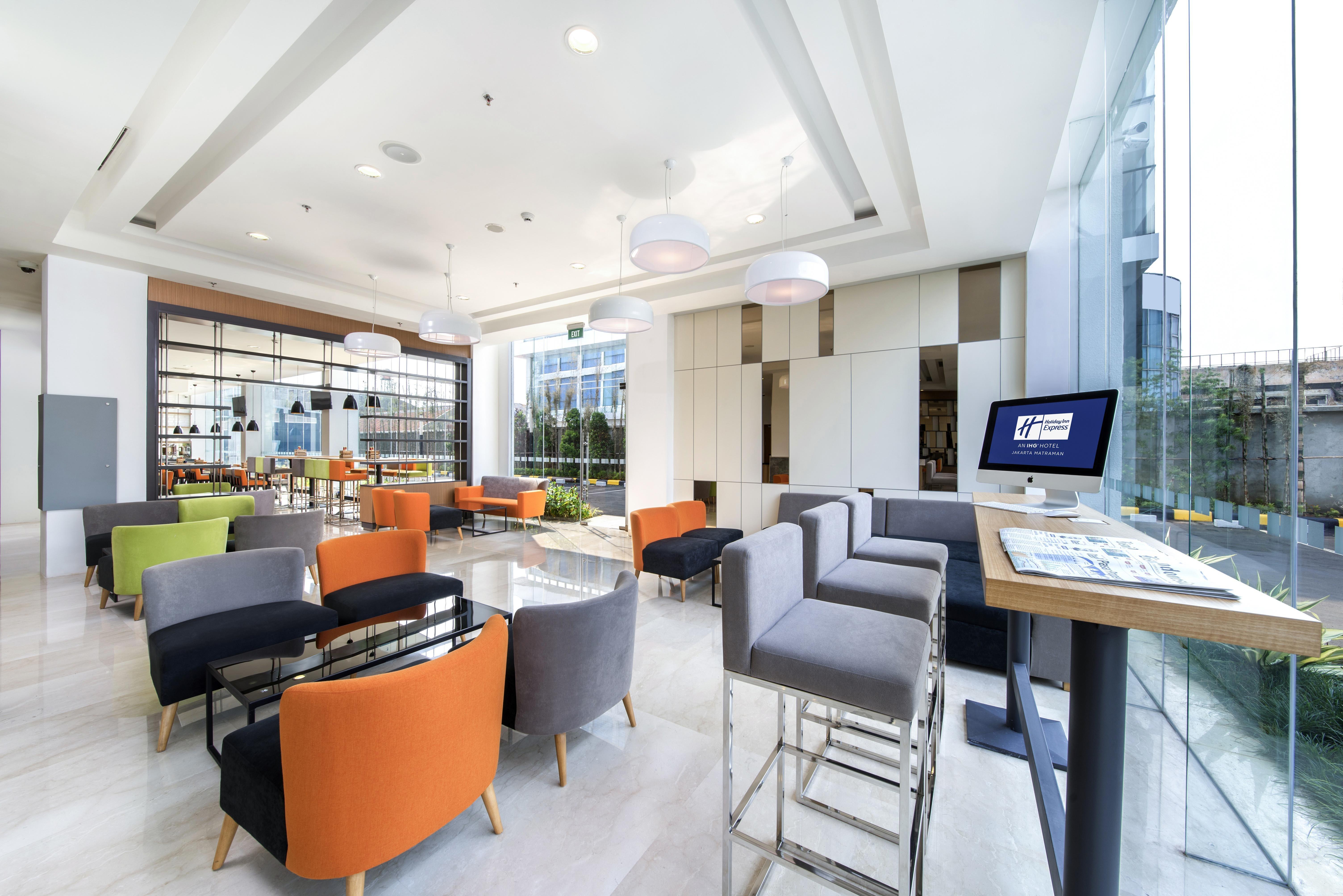 Holiday Inn Express Jakarta Matraman By Ihg Εξωτερικό φωτογραφία