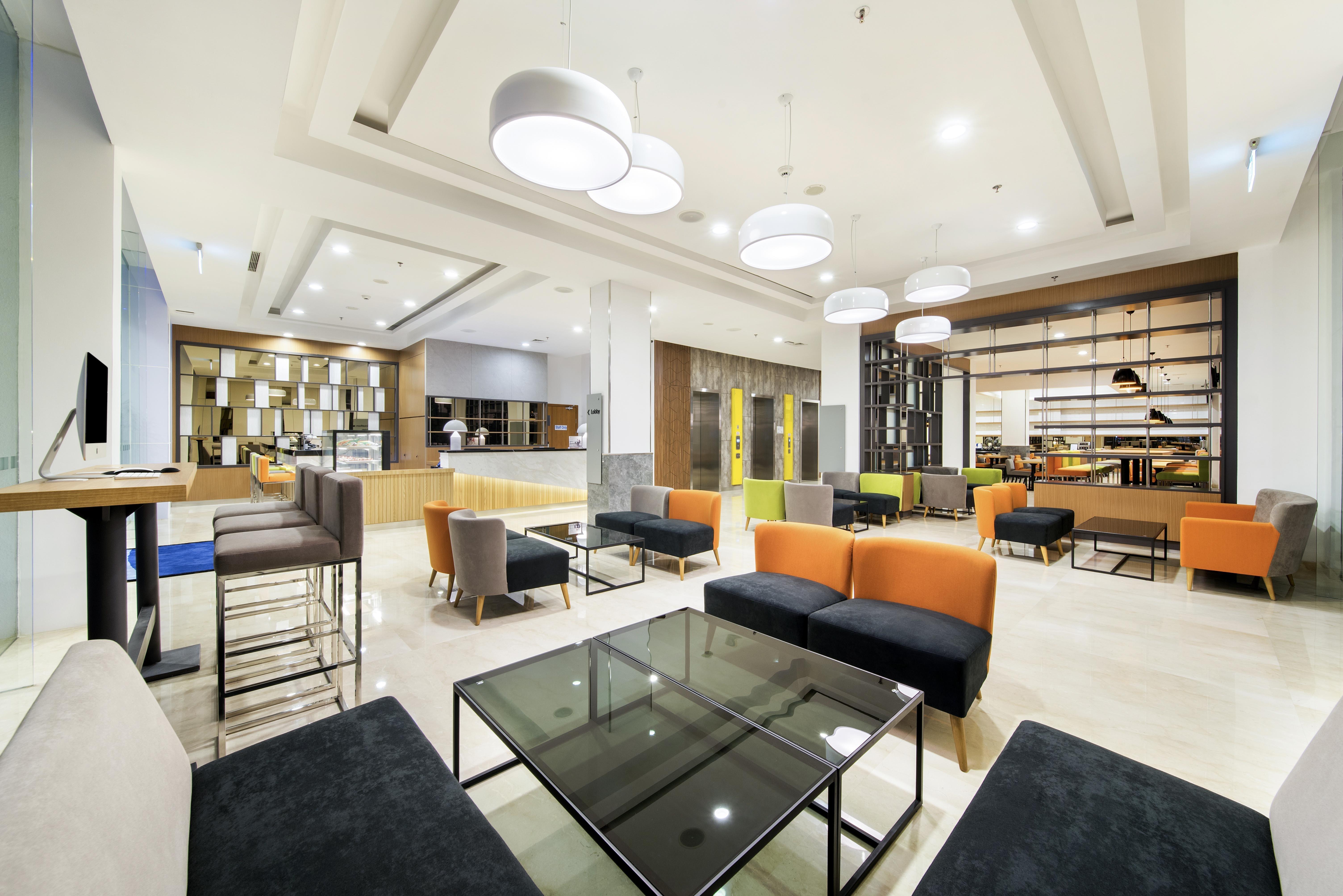 Holiday Inn Express Jakarta Matraman By Ihg Εξωτερικό φωτογραφία