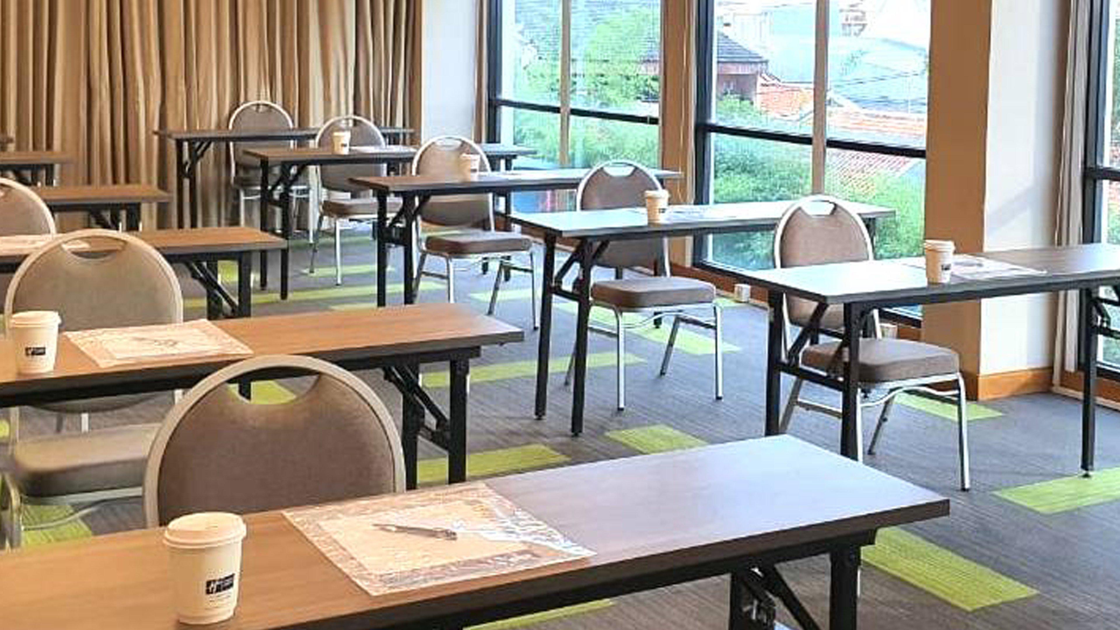 Holiday Inn Express Jakarta Matraman By Ihg Εξωτερικό φωτογραφία
