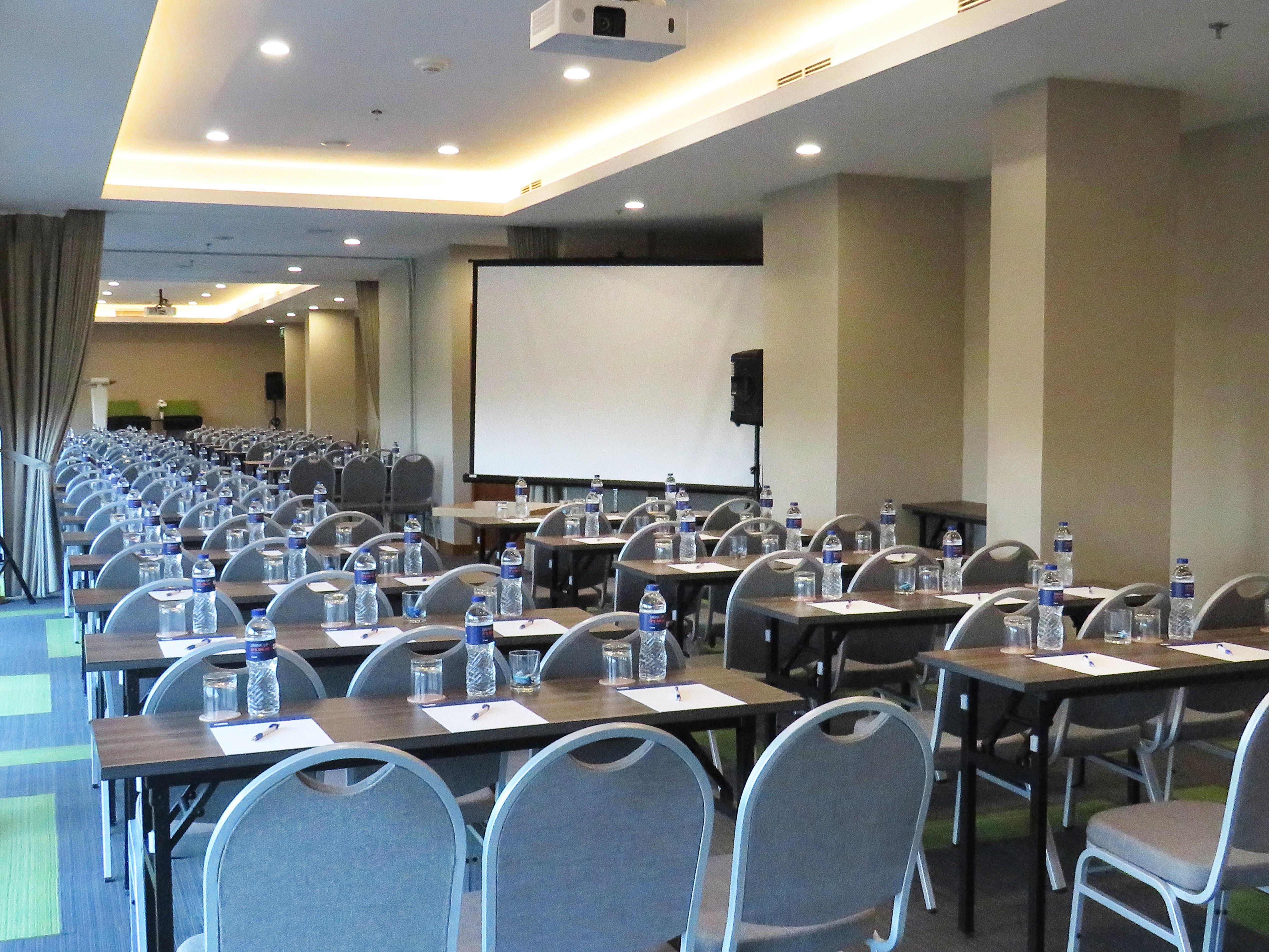 Holiday Inn Express Jakarta Matraman By Ihg Εξωτερικό φωτογραφία