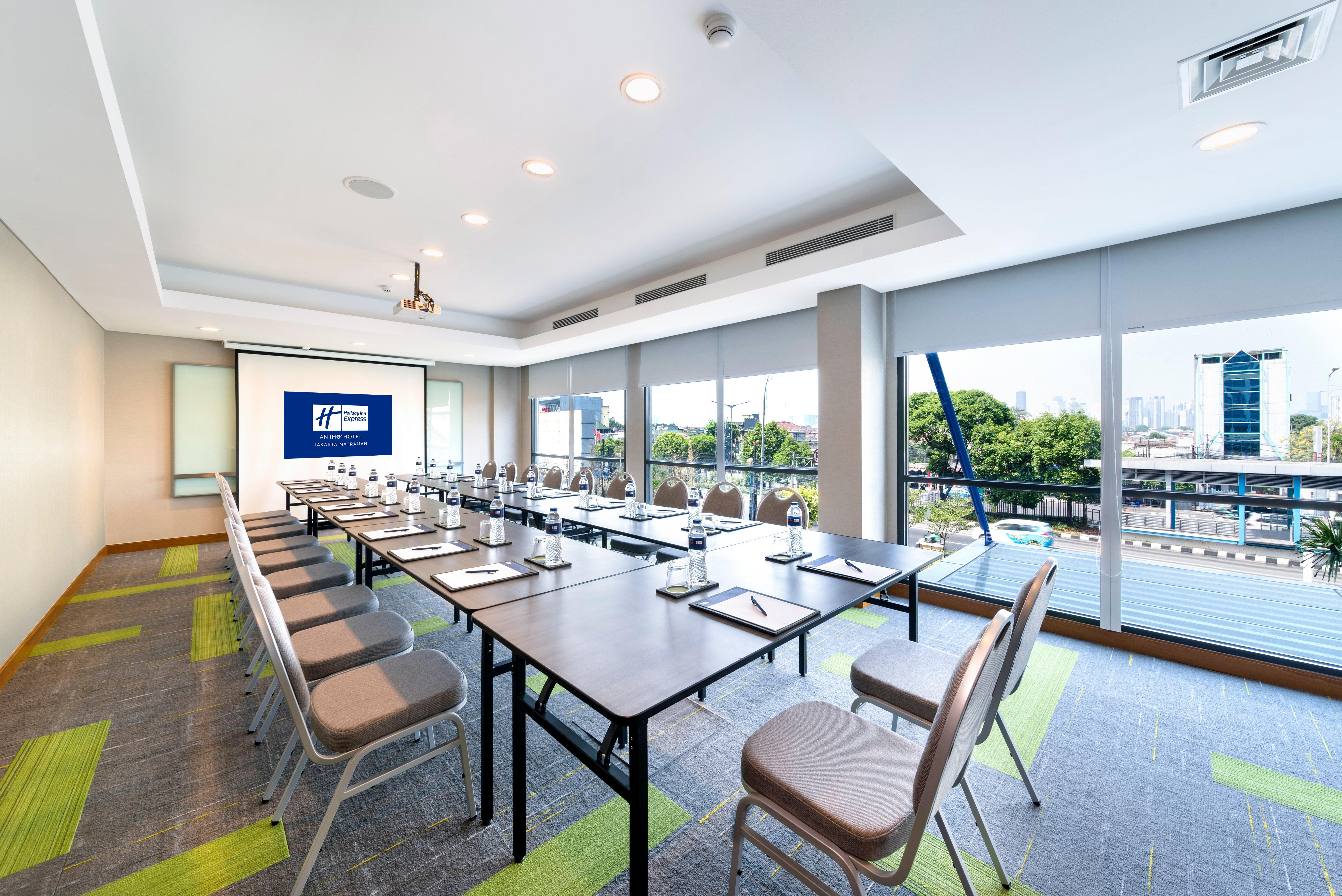 Holiday Inn Express Jakarta Matraman By Ihg Εξωτερικό φωτογραφία