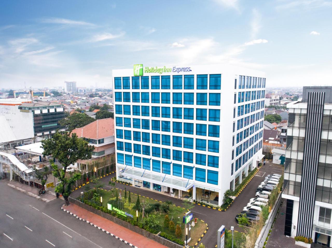 Holiday Inn Express Jakarta Matraman By Ihg Εξωτερικό φωτογραφία